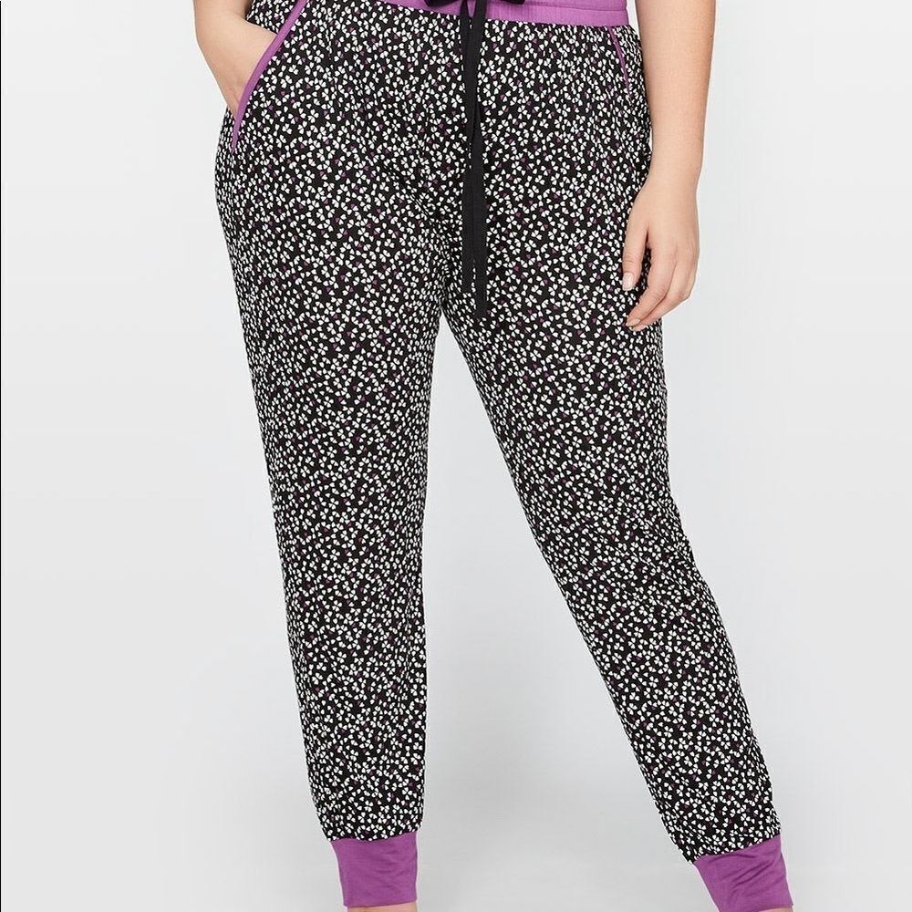Pennington’s Pajama Bottoms Heart Print Size X